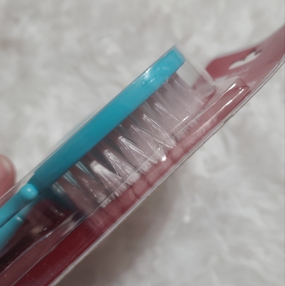 Kidgets Kids Blue Elaphant Brush Set (NWT) - Picture 3 of 6